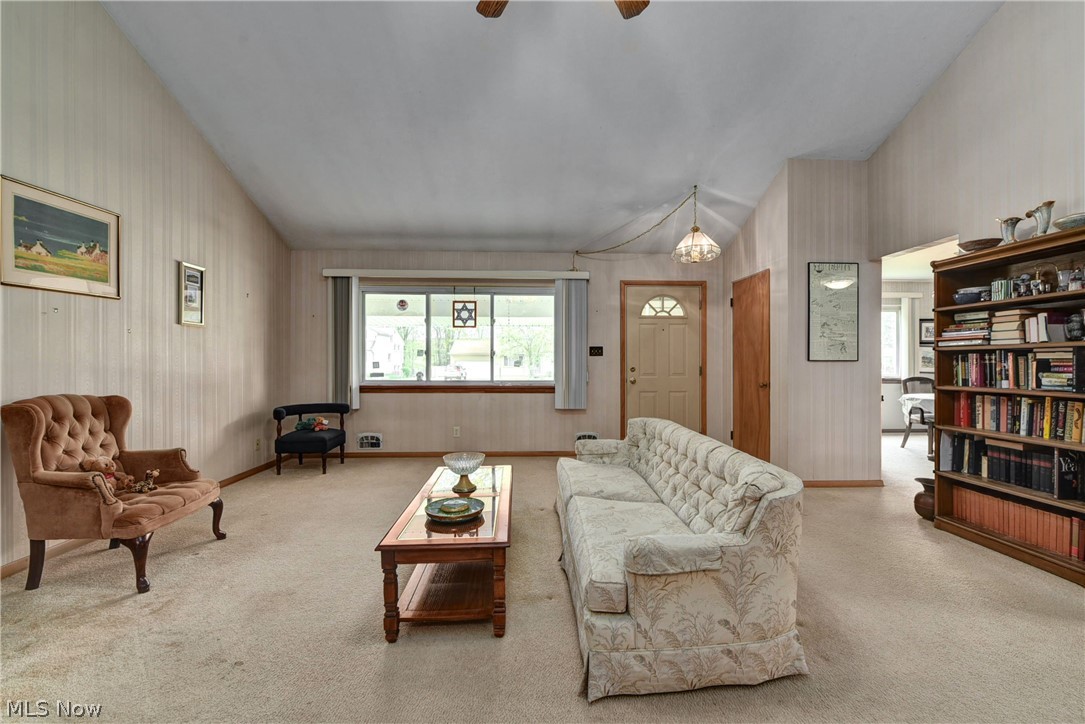 Martin A Pochedlys 01 - Residential