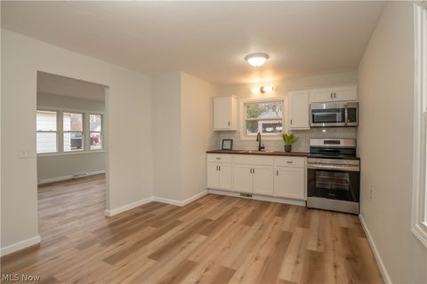 Tiny photo for 275 20th Street SE, Massillon, OH 44646 (MLS # 5189209)