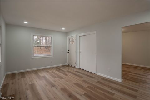 Tiny photo for 275 20th Street SE, Massillon, OH 44646 (MLS # 5189209)