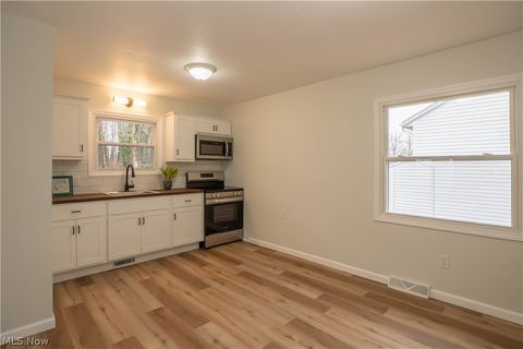 Tiny photo for 275 20th Street SE, Massillon, OH 44646 (MLS # 5189209)