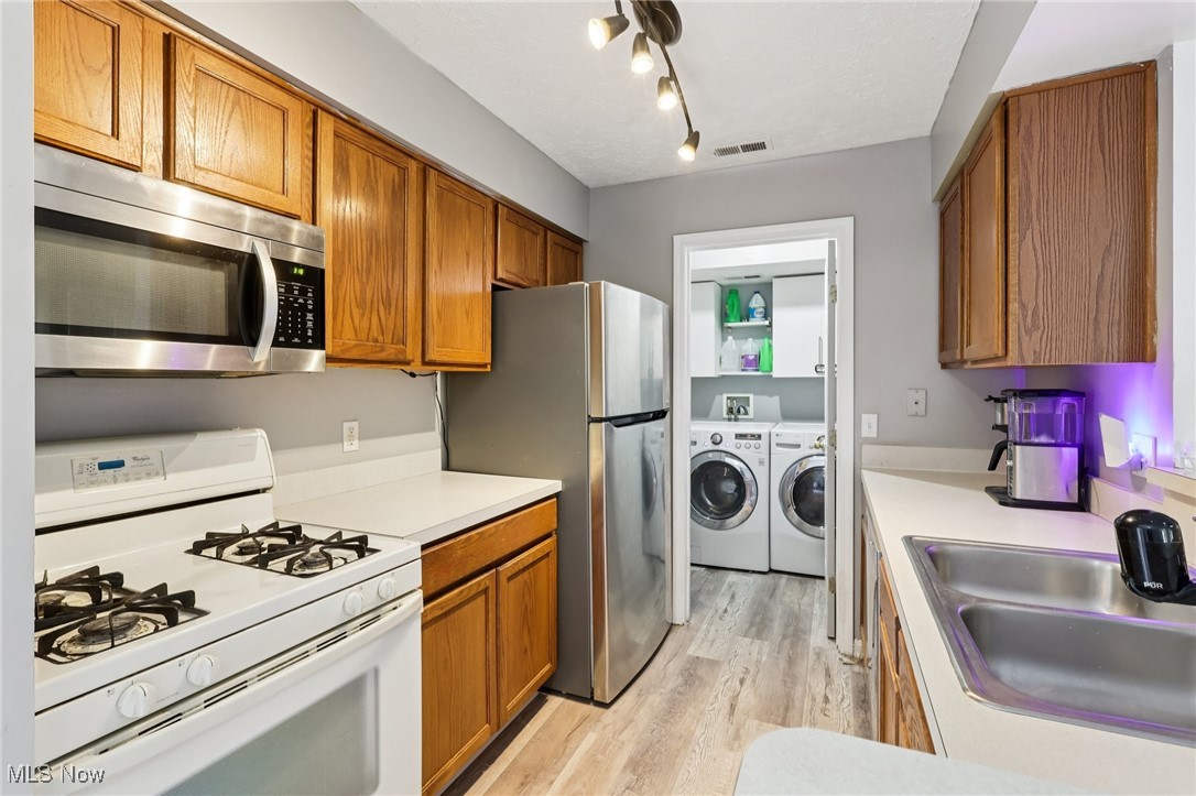 Villas/Crystal Lake Ph 2a - Residential