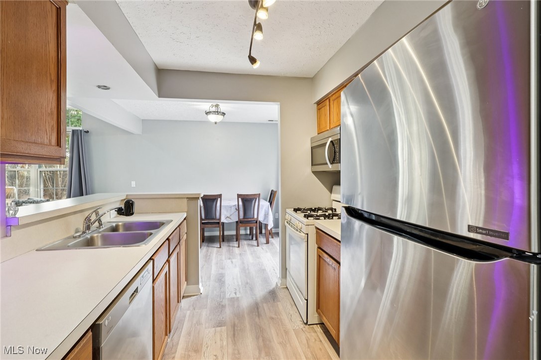 Villas/Crystal Lake Ph 2a - Residential