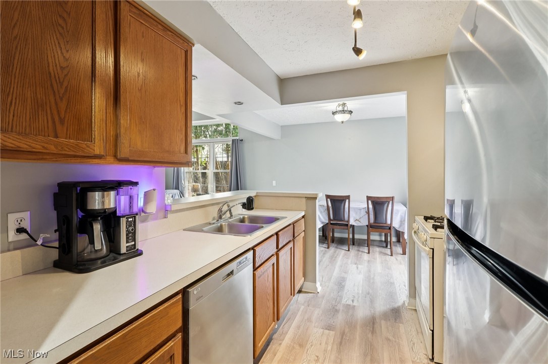 Villas/Crystal Lake Ph 2a - Residential