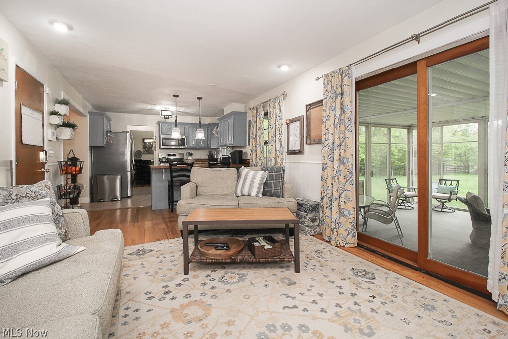 Bay Enterprises Inc 02 - Residential