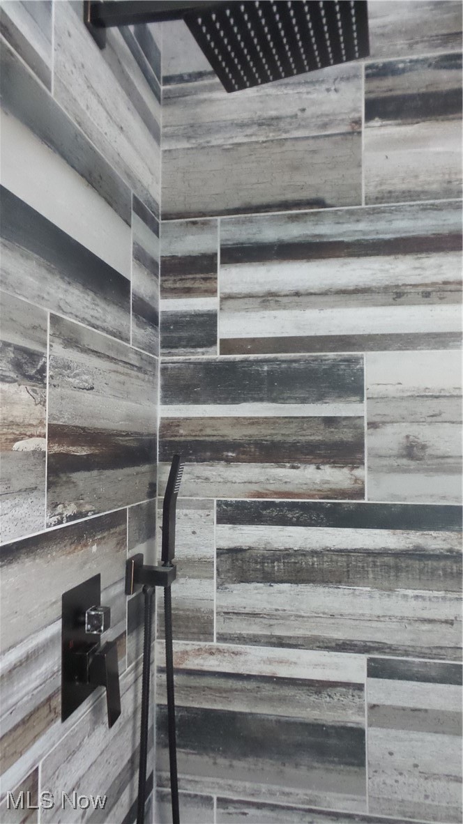 Blue Grass Manor - Residential