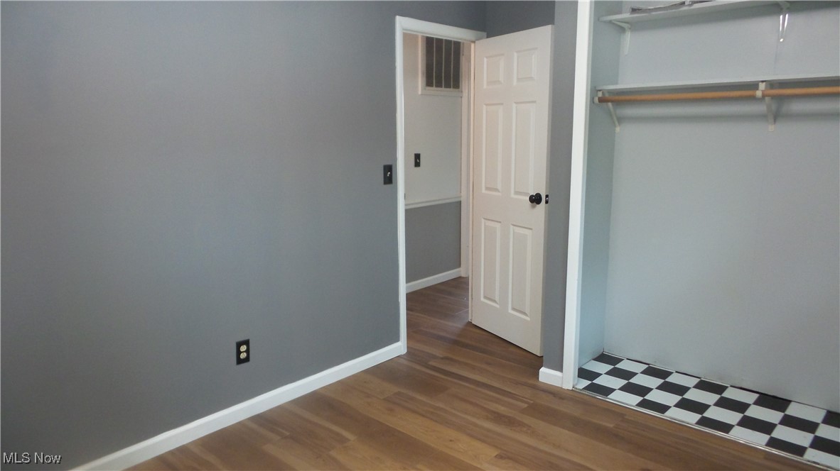Blue Grass Manor - Residential