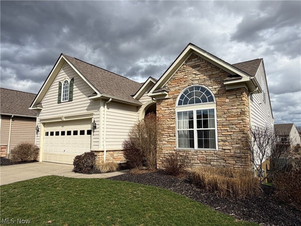 Photo of 895 Highridge Lane, Kent, OH 44240 (MLS # 5192159)