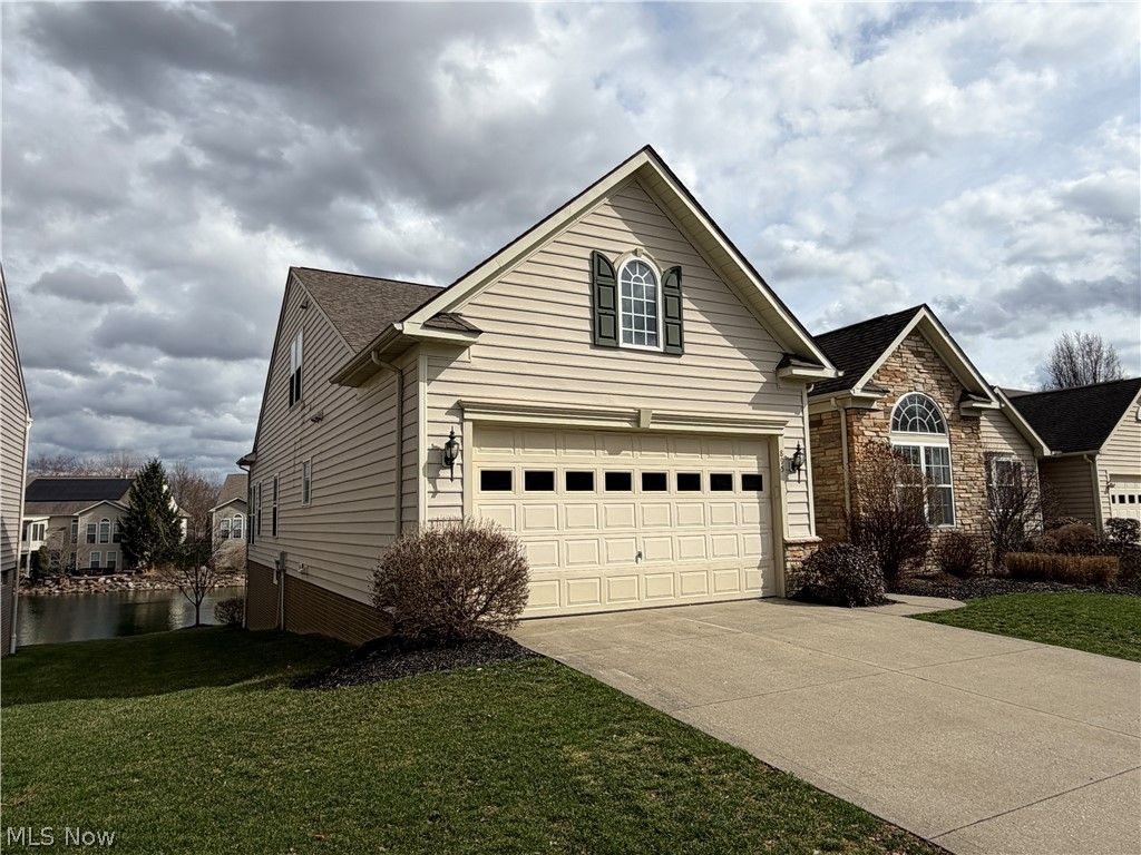 Photo of 895 Highridge Lane, Kent, OH 44240 (MLS # 5192159)