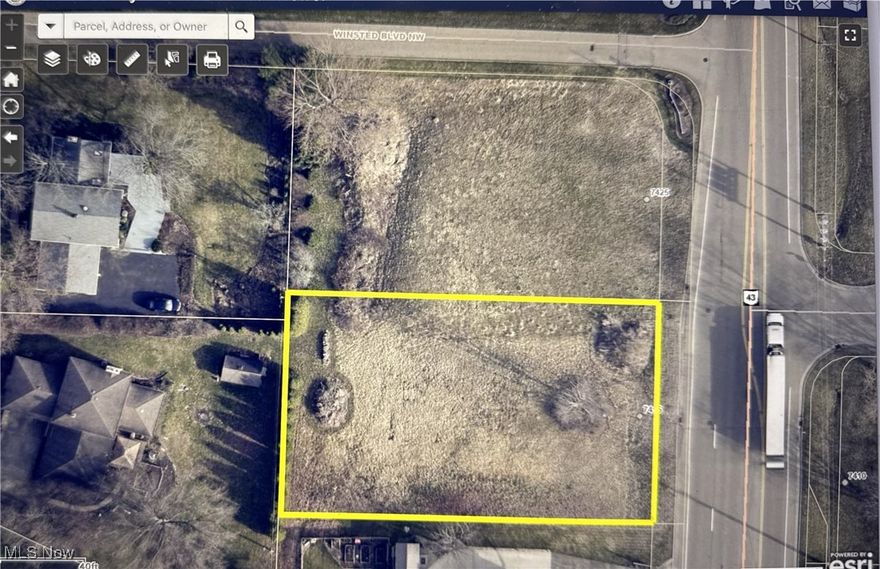 Desirable lot located in North Canton Pembroke Allotment.  Adjacent corner lot Parcel 10000346 available for sale under separate listing. Association annual fee is approximate.