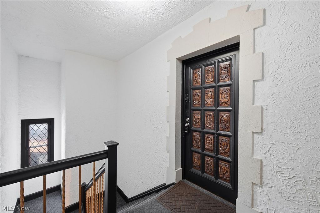 Photo of 11430 Cedar Glen PKWY #B5, Cleveland, OH 44106 (MLS # 5199735)