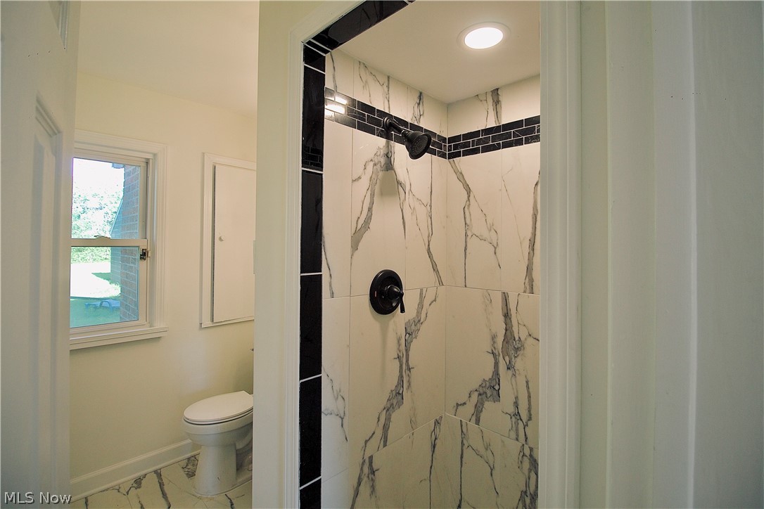 Shaker Lakes - Residential