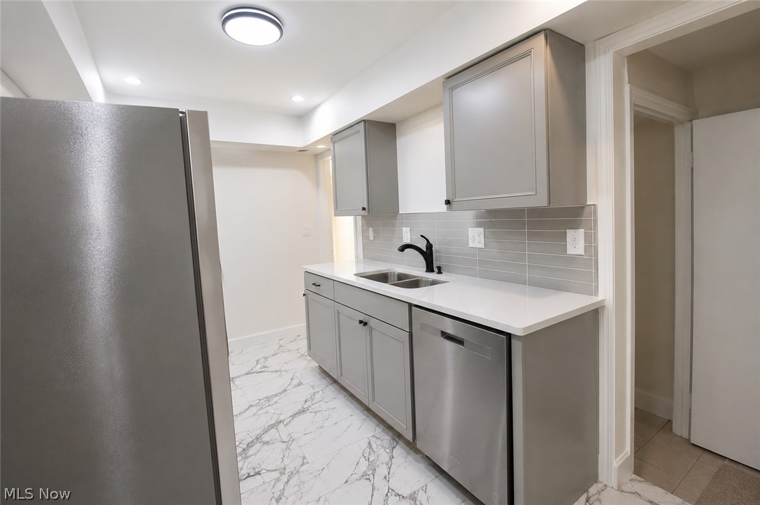 Shaker Lakes - Residential