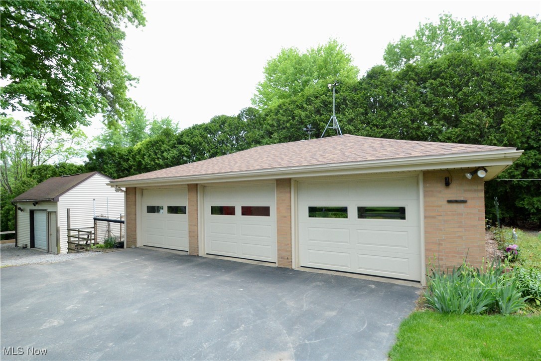 2724 Spitler Road, Poland, Ohio image 8