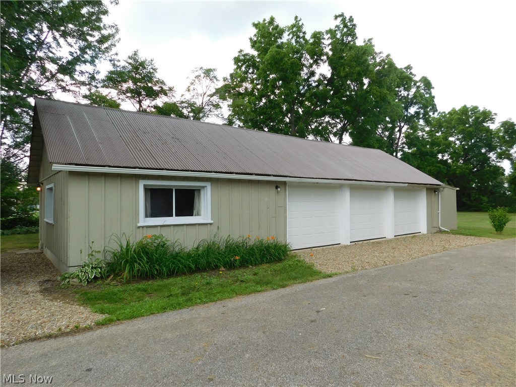 Burbank Village Inc - Residential