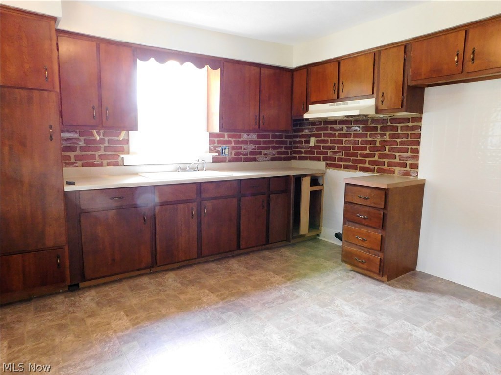 Burbank Village Inc - Residential