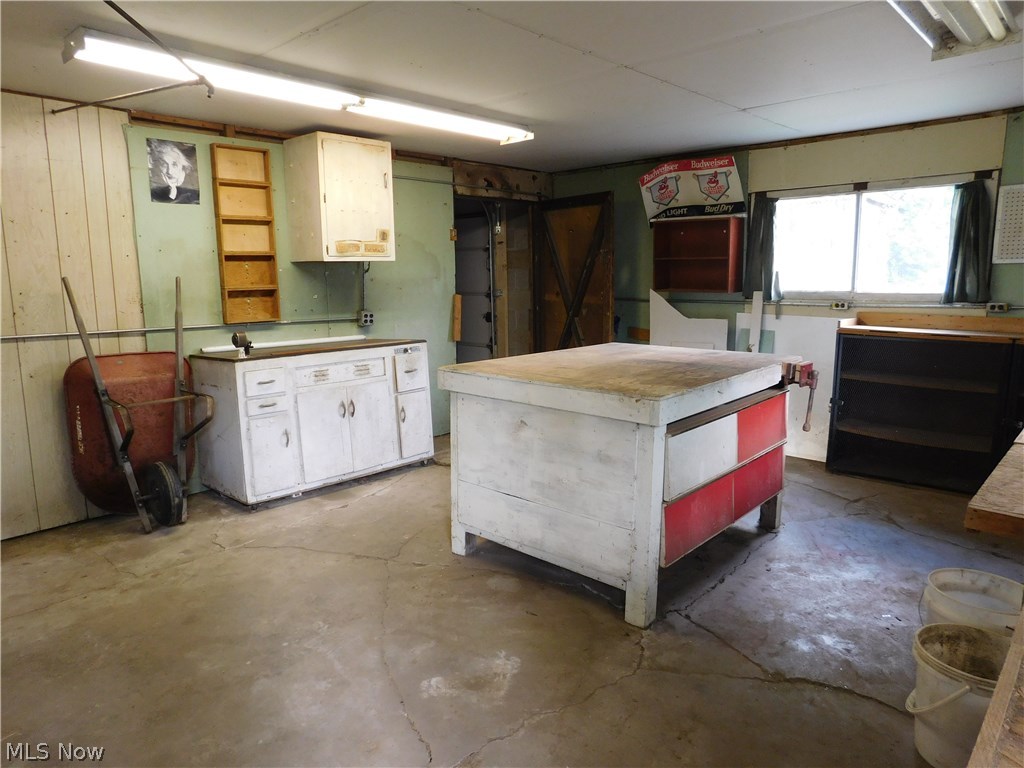 Burbank Village Inc - Residential