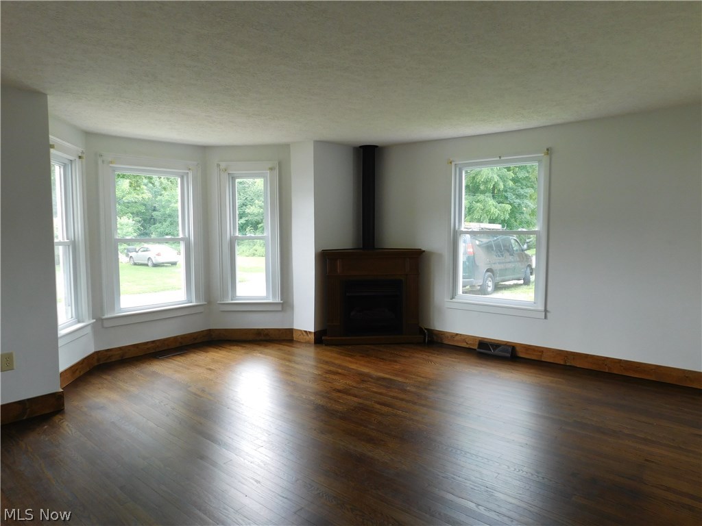 Burbank Village Inc - Residential