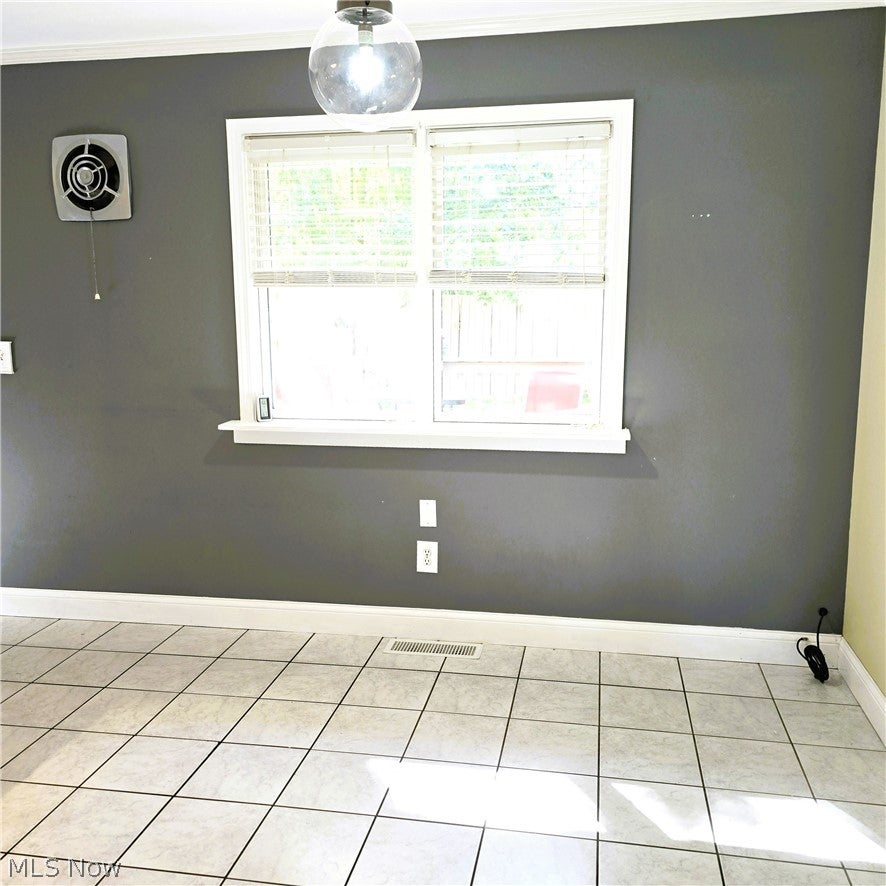 425 Bridle Lane