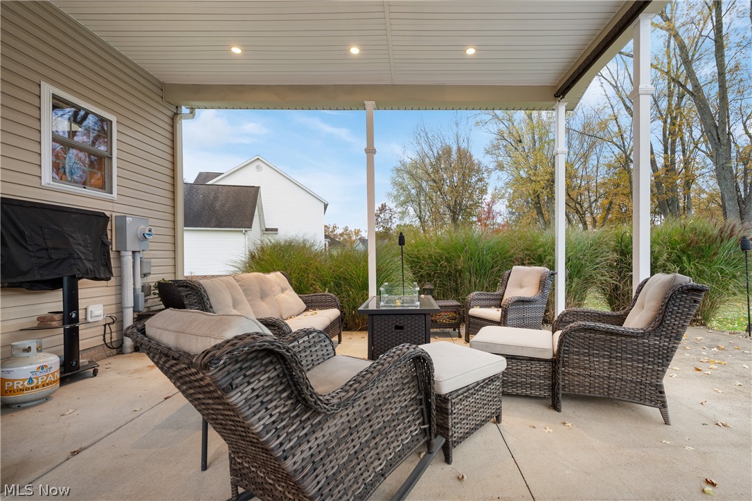 Schoenbrunn Tr - Residential