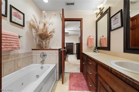 Tiny photo for 268 Schoenbrunn Drive NE, New Philadelphia, OH 44663 (MLS # 5187631)