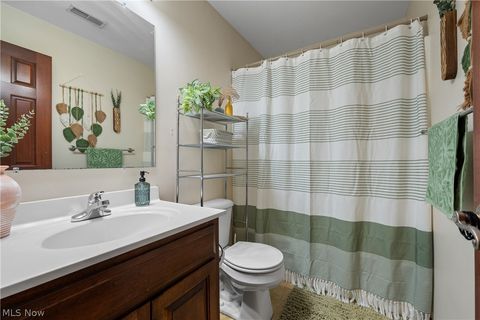 Tiny photo for 268 Schoenbrunn Drive NE, New Philadelphia, OH 44663 (MLS # 5187631)