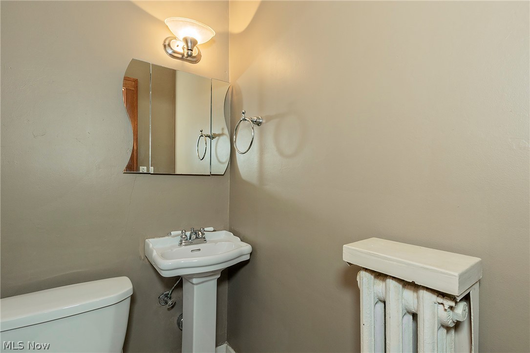 Crestwood - Residential