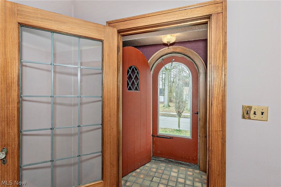 Crestwood - Residential