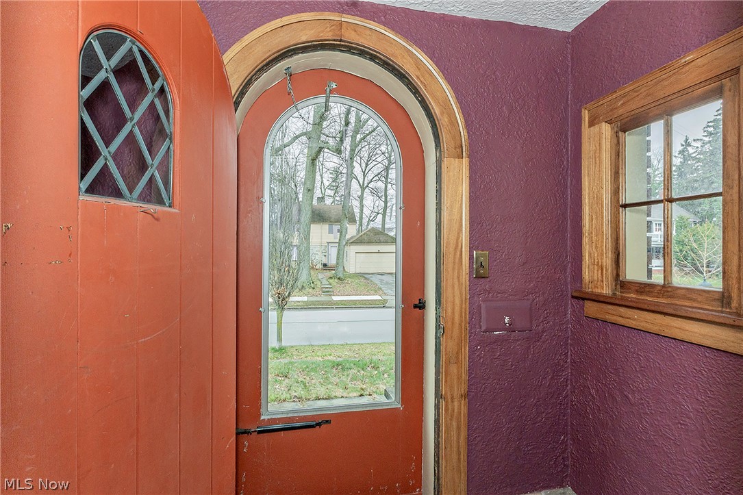 Crestwood - Residential