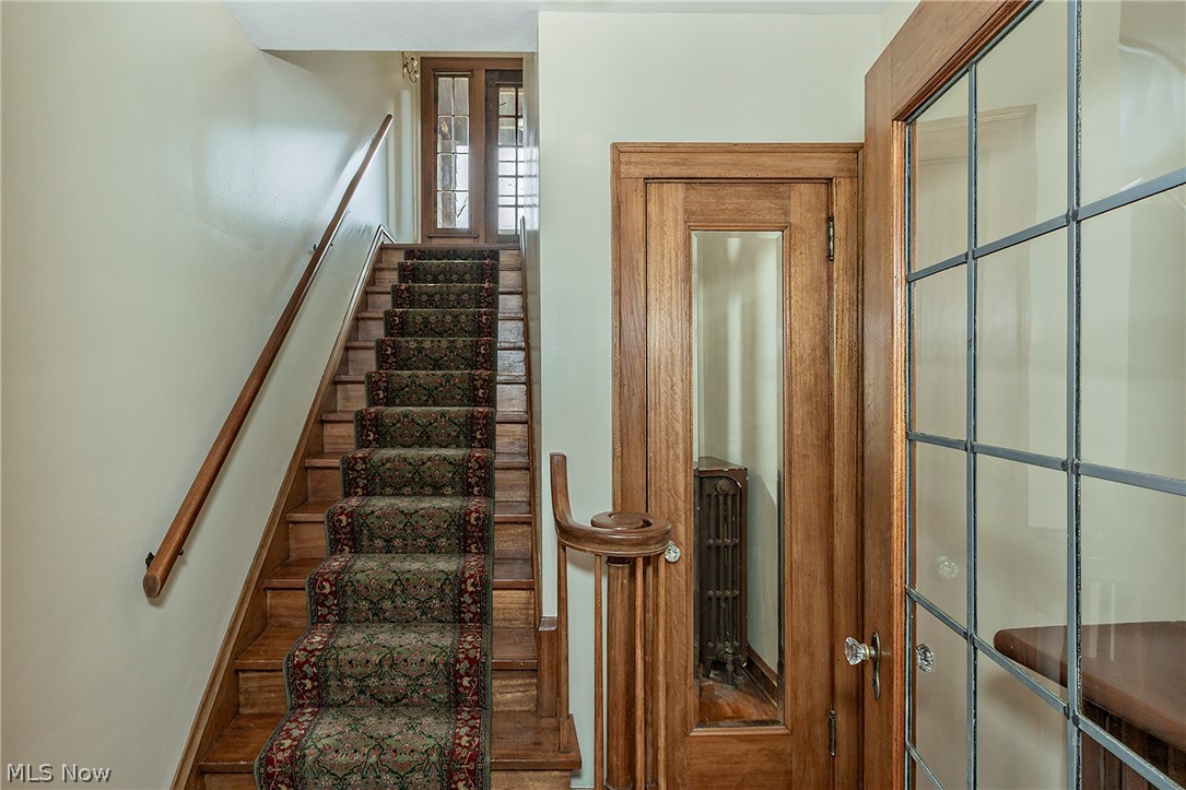 Crestwood - Residential