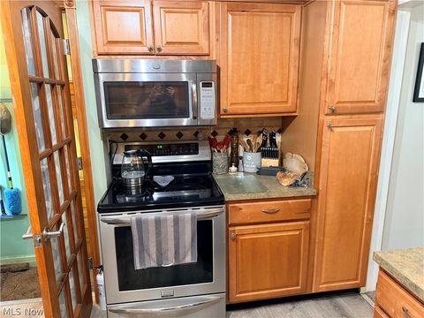 Tiny photo for 530 Keenan Avenue, Cuyahoga Falls, OH 44221 (MLS # 5203726)