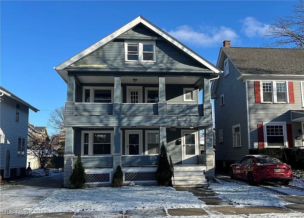 Lakewood, Ohio 44107, United States, 4 Bedrooms Bedrooms, ,1 BathroomBathrooms,Residential,Pending,8383