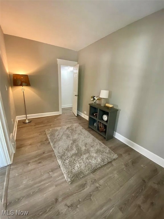 Lakewood, Ohio 44107, United States, 4 Bedrooms Bedrooms, ,1 BathroomBathrooms,Residential,Pending,8383