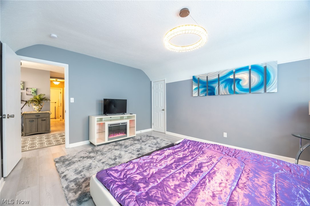 Ridgewood 05 - Residential