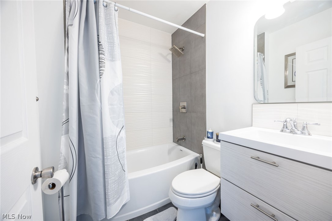 Ridgewood 05 - Residential