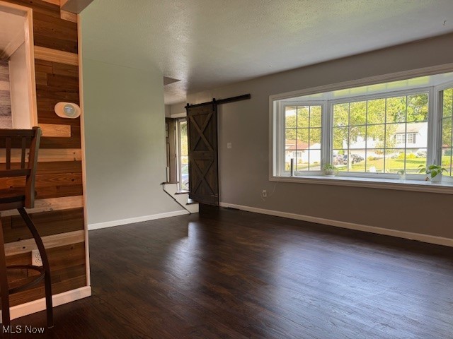 9472 Lawnfield Drive