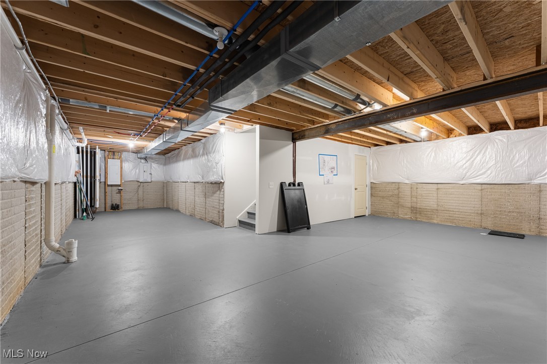 Whisper Crk - Residential