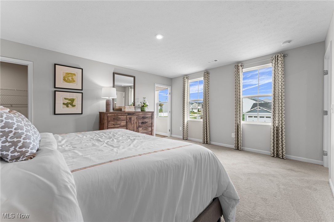 Whisper Crk - Residential