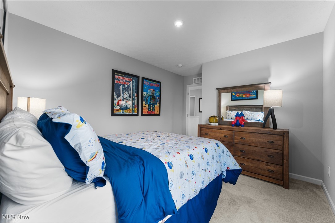 Whisper Crk - Residential