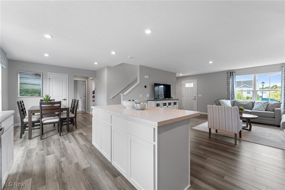 Whisper Crk - Residential