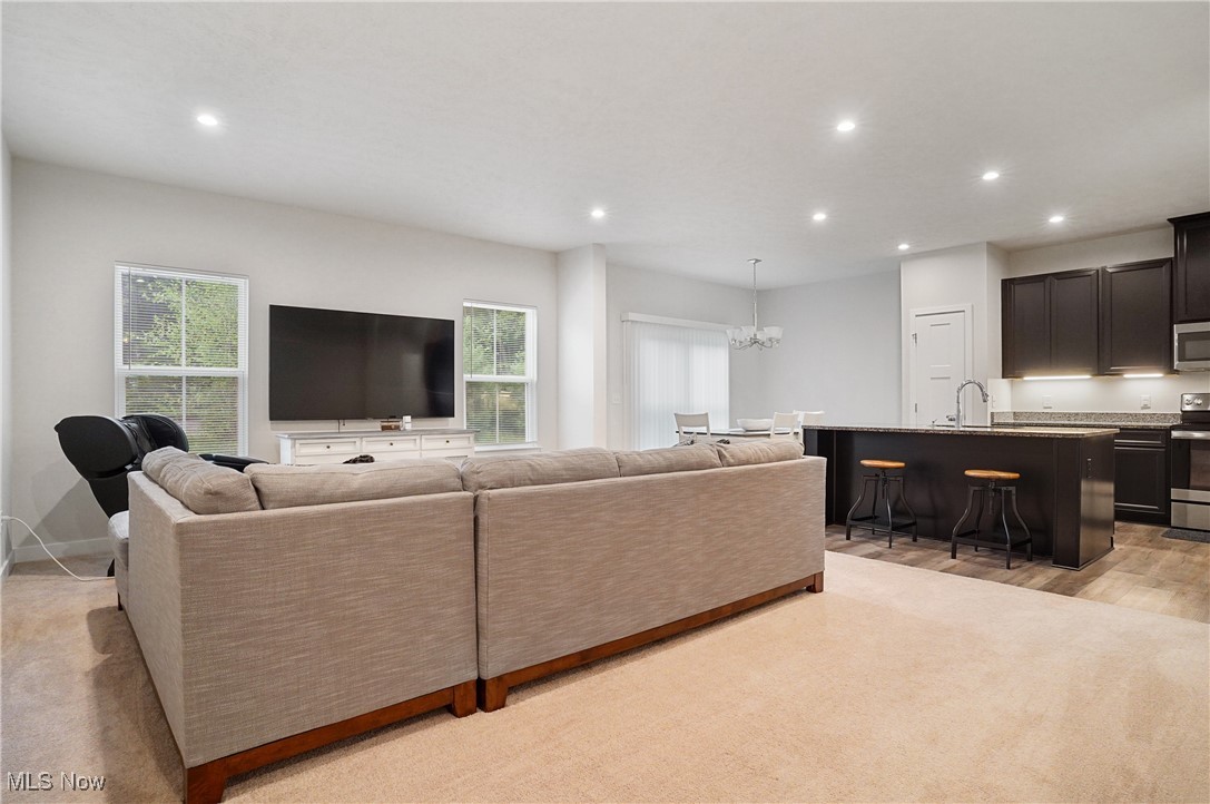 Towns/Cedar Crest - Residential