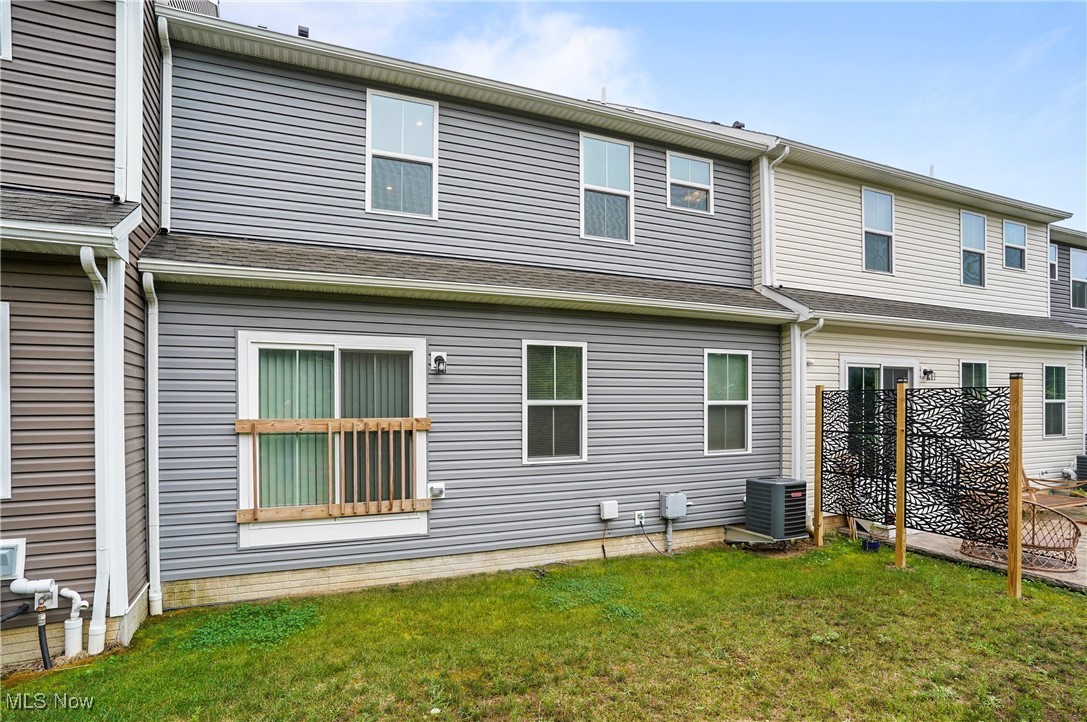 Towns/Cedar Crest - Residential