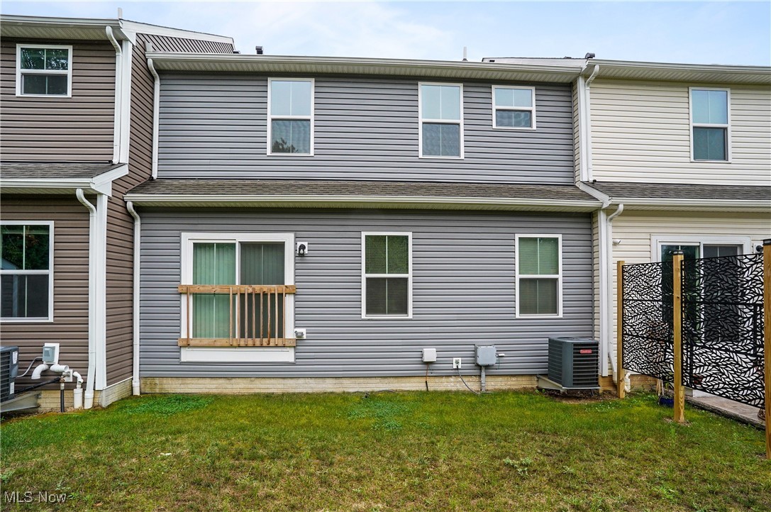 Towns/Cedar Crest - Residential