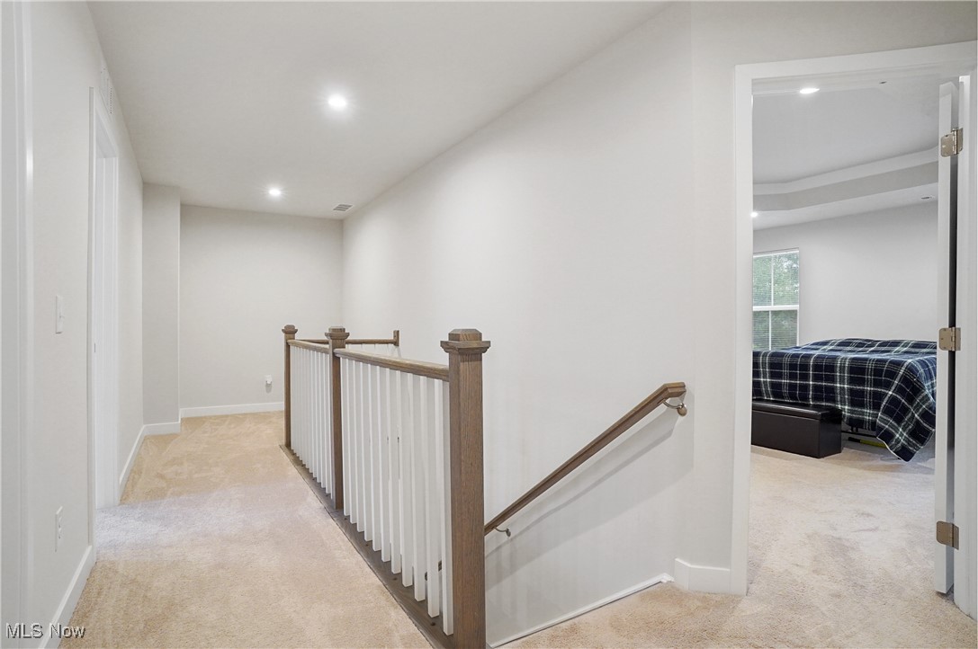 Towns/Cedar Crest - Residential
