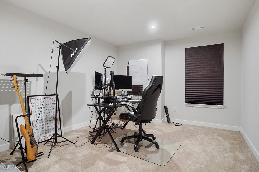 Towns/Cedar Crest - Residential