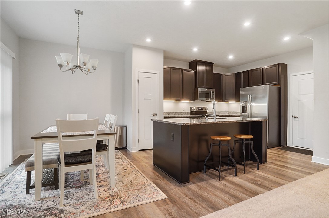 Towns/Cedar Crest - Residential