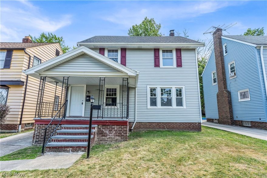 1071 Selwyn Rd, Cleveland Heights - Spacious 4 bed 1.5 bath single family home! //

$ 1400 rent / $ 1400 deposit //
$49 application fee per adult //
1-2 pets OK with approved PetScreening and PetFee.(Some breed restrictions apply per HUD guidelines). //
NO SMOKING //
1 time $149 non-refundable set up fee paid at lease signing //

$30/month required resident benefit package; can include personal property/liability insurance for an additional $5/month for $35/month total //

All applicants are required to fill out a PetScreening application, found on our website directly on the application before being processed. Even if you have NO pets - this application must be filled out. One time, non-refundable pet fee of $200-500 per animal applies to all pets & must be paid prior to or when you pay your first month rent. (No fee for qualified assistance animals). //

Our application is processed through secure site: Findigs, and they require ID and income verification. Without this, your application will not be processed. They offer 24/7 chat support on their application directly if you have any questions. //

BEDROOMS: 4 //
BATHROOMS: 1.5 //
APPLIANCES PROVIDED: Fridge and stove //
UTILITIES / RESIDENT RESPONSIBILITY: Residents are responsible for all utilities including: water/sewer/trash, gas & electric and are responsible to maintain lawn care, maintenance & snow removal. //

Serious inquiries only.