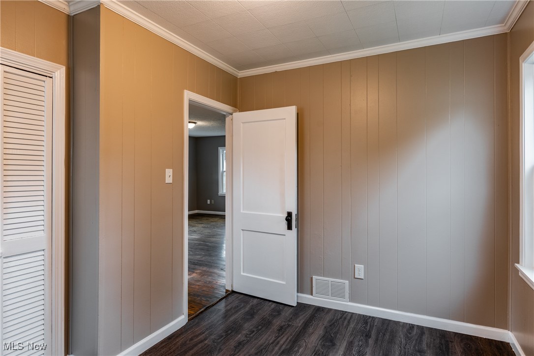 R R De Bussey Adn - Residential