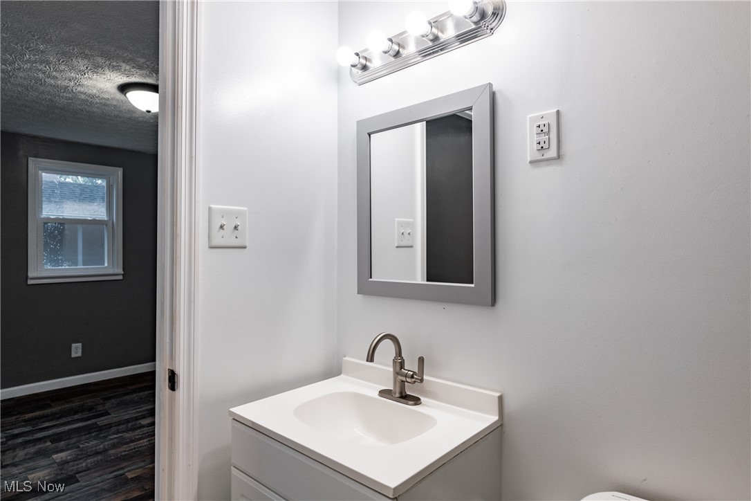 R R De Bussey Adn - Residential