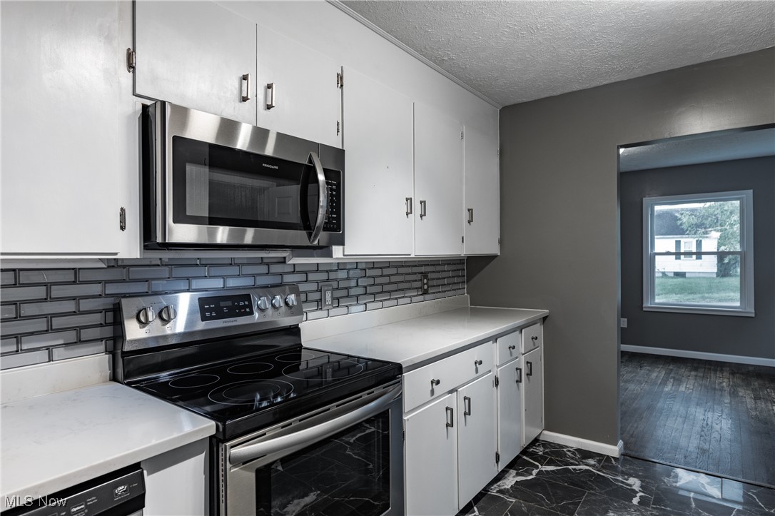 R R De Bussey Adn - Residential