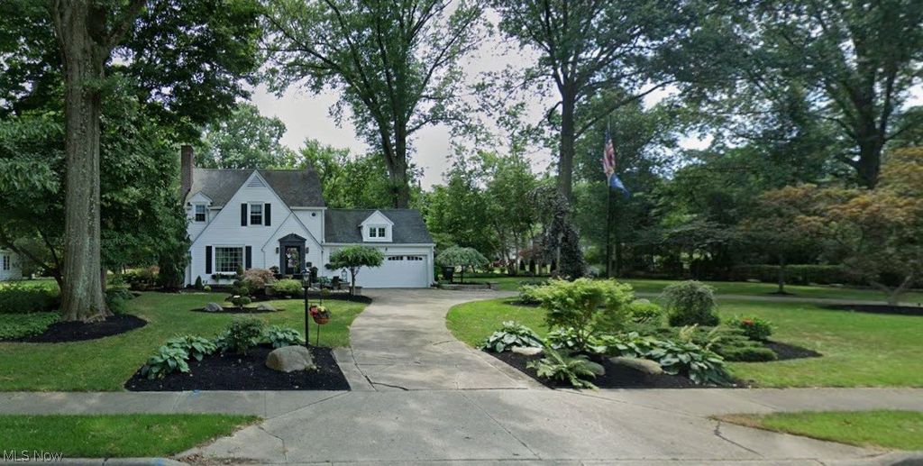 Photo of 1044 Glamorgan Street, Alliance, OH 44601 (MLS # 5188892)